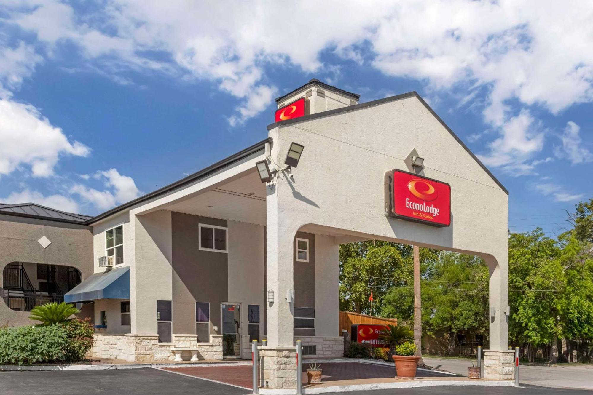 Econo Lodge Inn & Suites Near Lackland Afb San Antonio Exterior photo